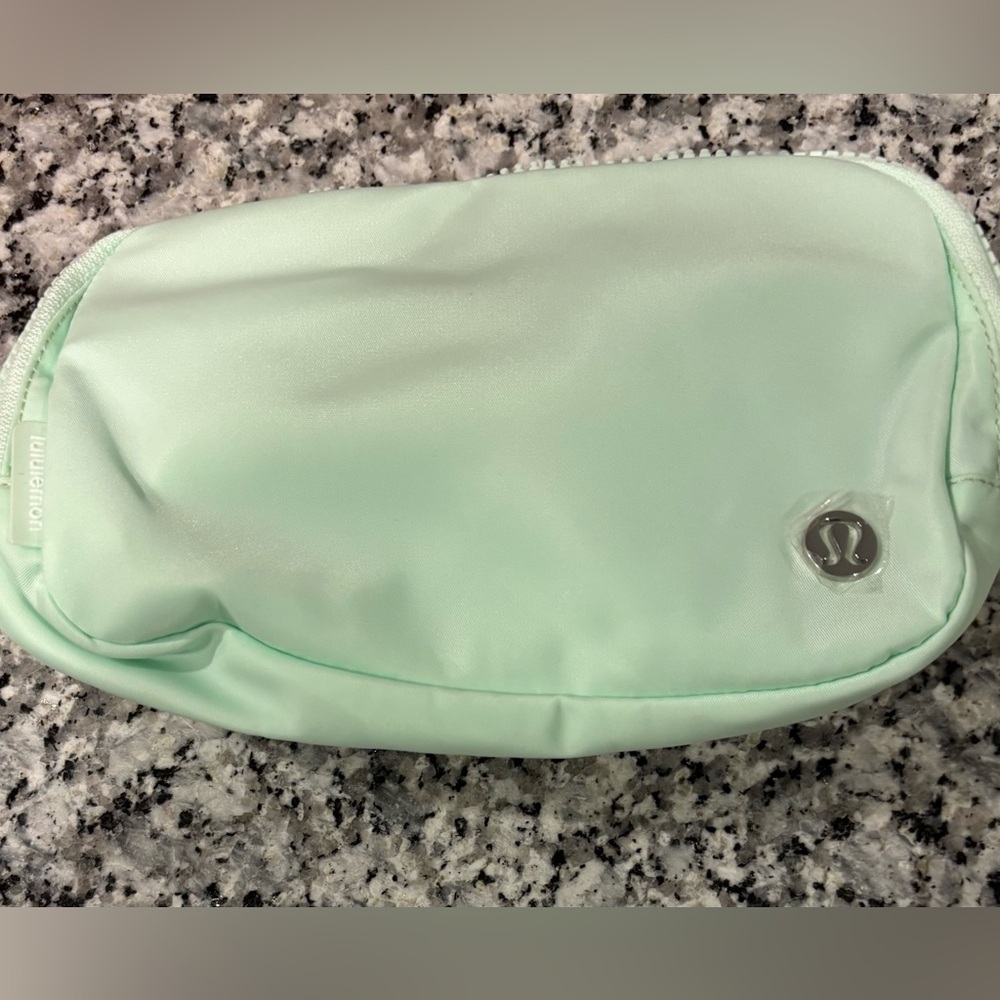 Lululemon Everyday Belt Bag 1L